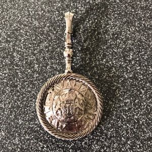 Ivana New York two sided pendant